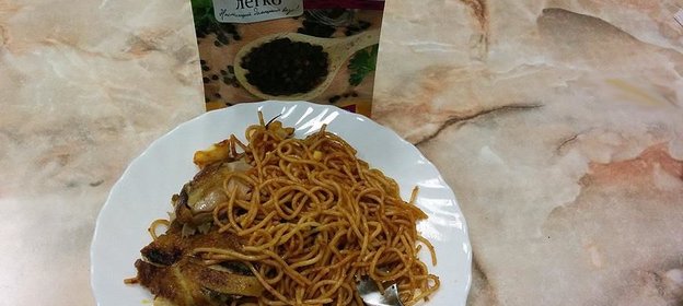 Спагетти с индейкой и цветной капустой