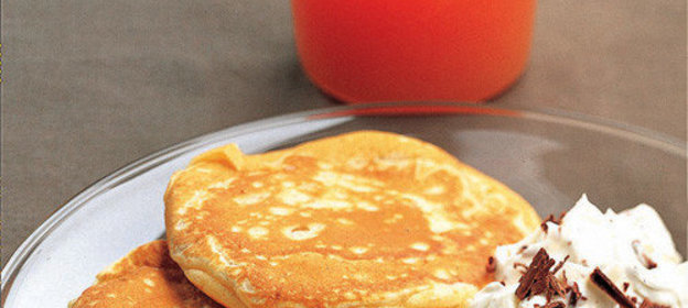 Блинчики с мюсли и сыр с шоколадом