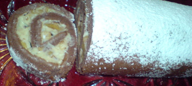 Шоколадный рулет с шоколадно-ореховой начинкой