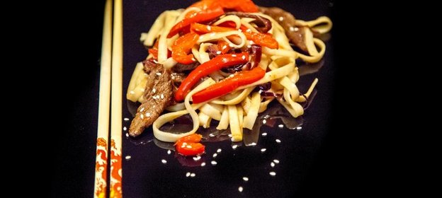 Лапша удон с говядиной