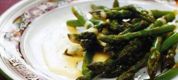 Сладкая творожная запеканка с изюмом