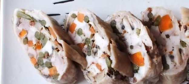 Салат с кальмарами и яблоками