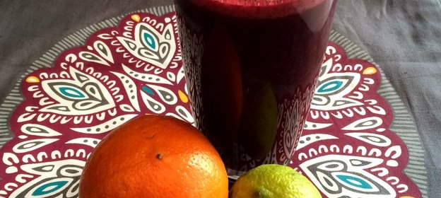 Смузи с черникой и бананом