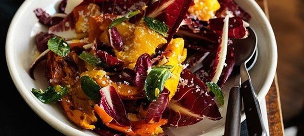 Зимний салат с радиччио и тыквой