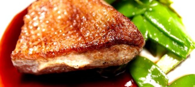 Ароматный соус для утки с финиками и черносливом