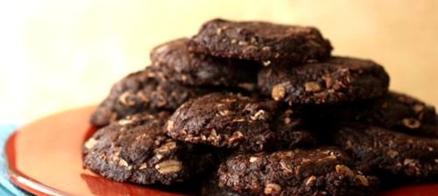 Шоколадное печенье с овсяными хлопьями