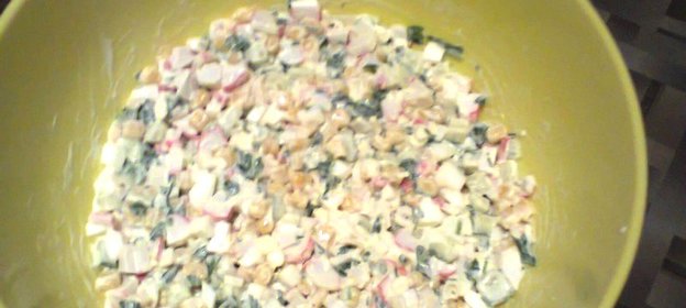 Крабовый салат с огурцом
