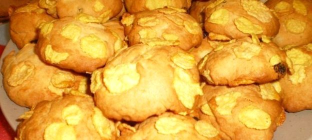 Печенье из кукурузной муки с изюмом «Пустынные розочки»