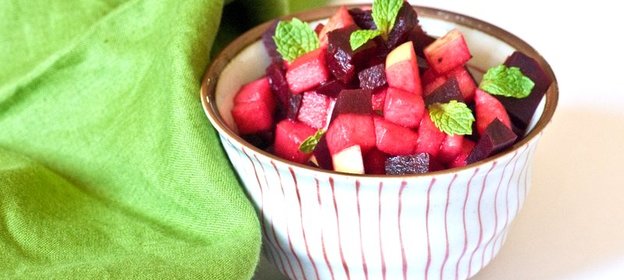 Салат из свеклы и яблок