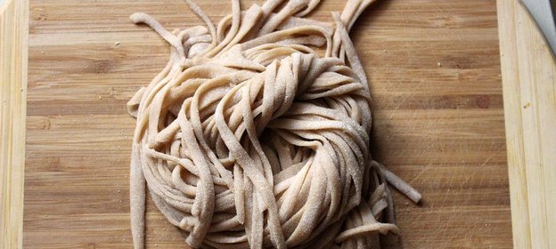 Лапша с гречневой мукой