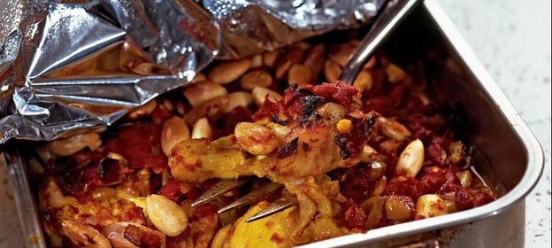 Куриные крылышки с миндалем