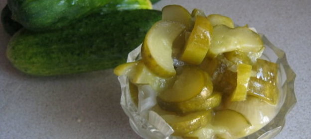 Салат «Нежинский» из огурцов на зиму