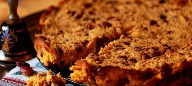 Овощная запеканка с фасолью и сельдереем