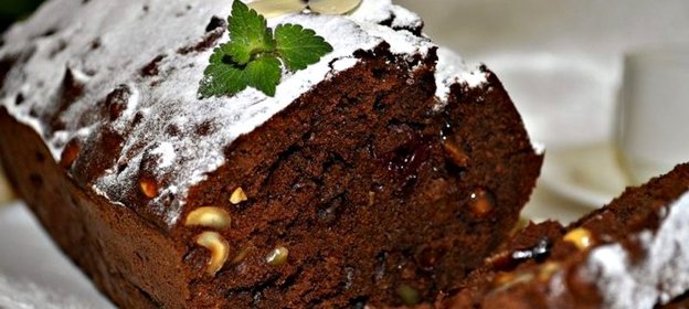 Шоколадный кекс с изюмом