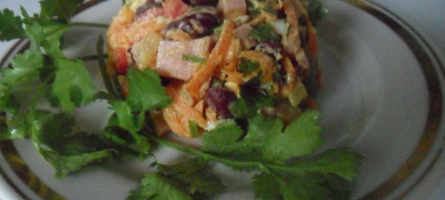 Салат с фасолью и кинзой Юбилейный