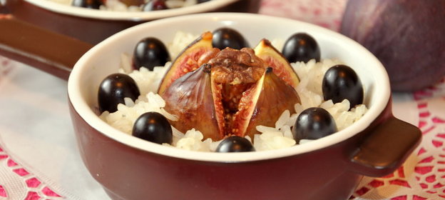 Десертный рис с инжиром и медом