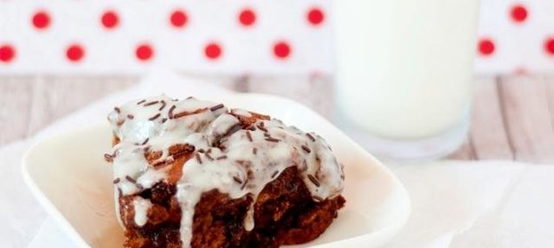 Шоколадные булочки с корицей в глазури