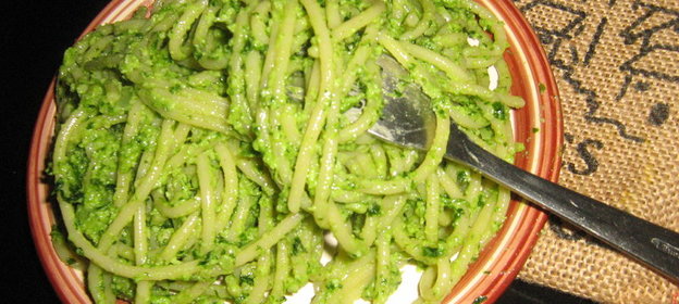 Спагетти с холодным соусом