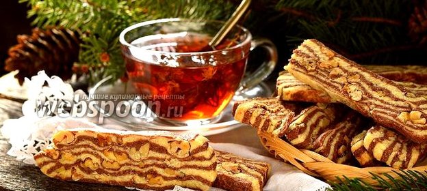 Полосатое печенье с орехами
