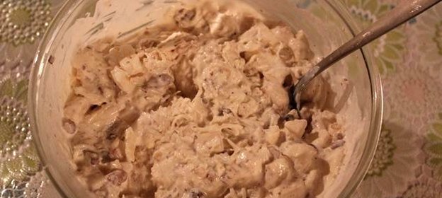 Салат с сельдереем и творогом