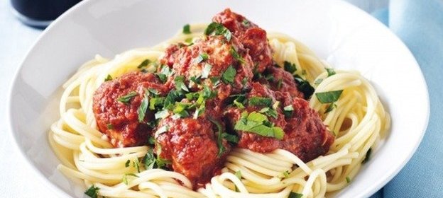 Спагетти с шариками из тунца