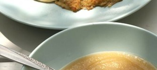 Печеный яблочный соус