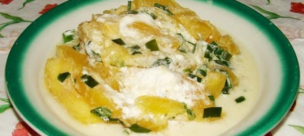 Кабачки тушеные в сметане