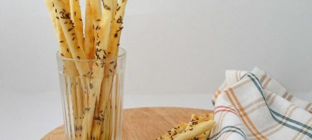 Тминное слоёное печенье