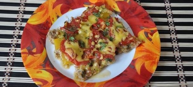 Овощная запеканка из кабачков с фаршем сыром и помидорами
