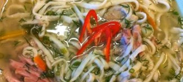 Домашняя лапша с перцем чили