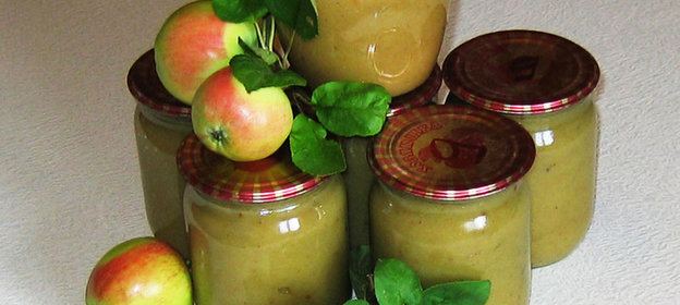 Яблочное пюре-заготовка для будущей выпечки, приготовления десертов