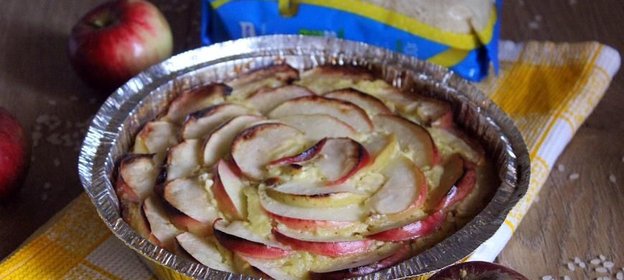 Творожно-рисовая запеканка с яблоками и ягодами годжи