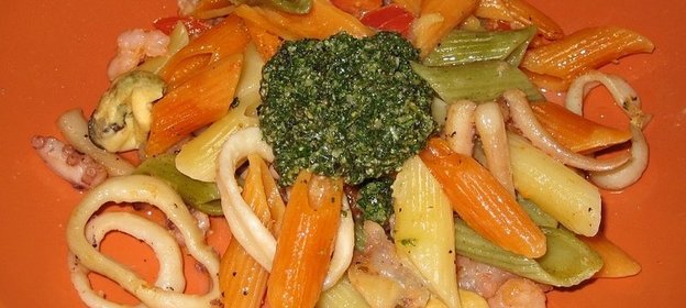 Паста с перцем, имбирем, мятным песто