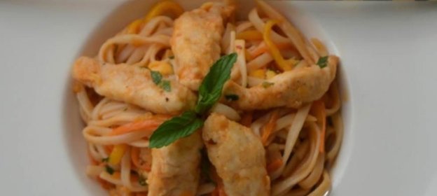 Лапша-удон с курицей