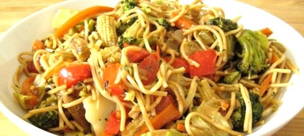 Лапша с овощами по-китайски