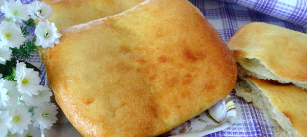 Сдобные лепешки с начинкой