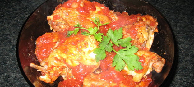 Курица в томатном соусе