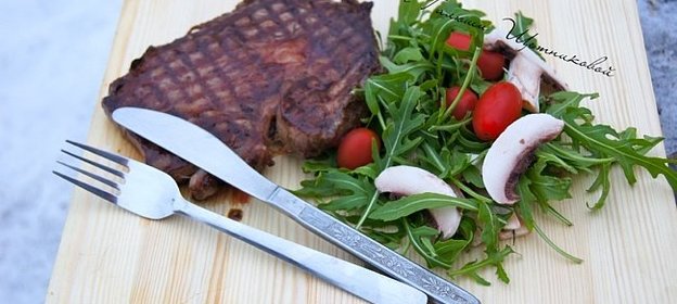 Стейки из мраморной говядины