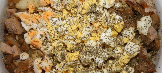 тёплый зимний мясной салатик