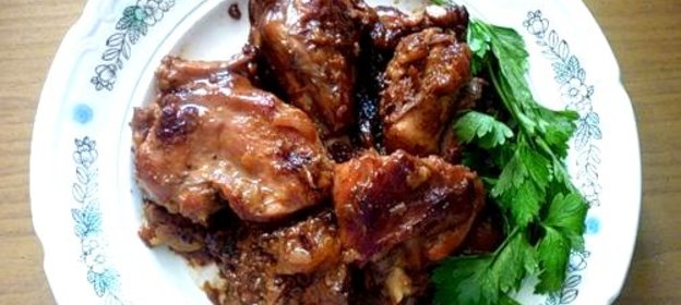 Кролик со сливами