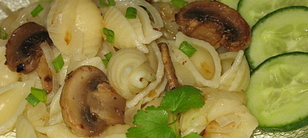 Макароны с грибами