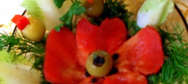 Салат с печенью трески Красный мак