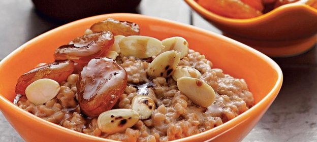 Ризотто с шоколадом и карамелизованными сушеными абрикосами