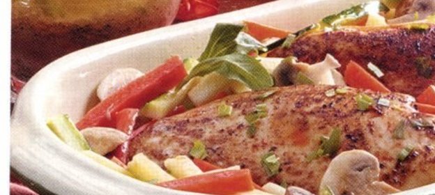 Салат из огурцов и зелени