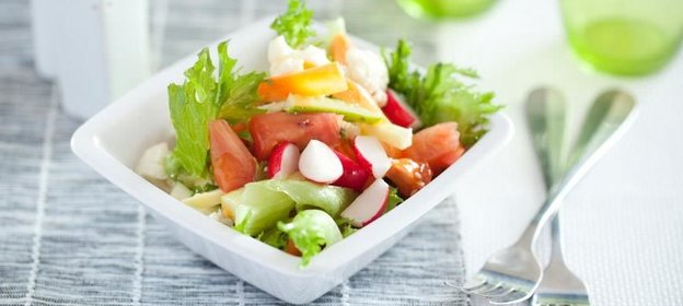 Овощной салат с кабачками