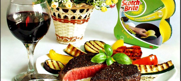 Перечный раундрамб-стейк с грилованными овощами (pepper raundramb-steak)