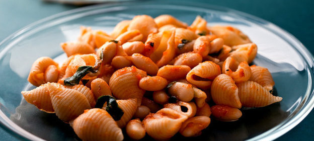 Паста с фасолью и индейкой