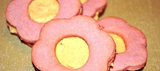Печенье Розовые цветочки