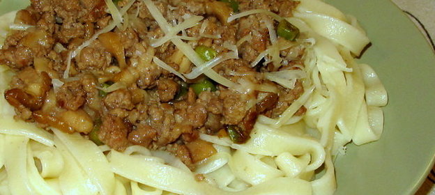 Фетуччине алла боскайола («Паста лесника»)