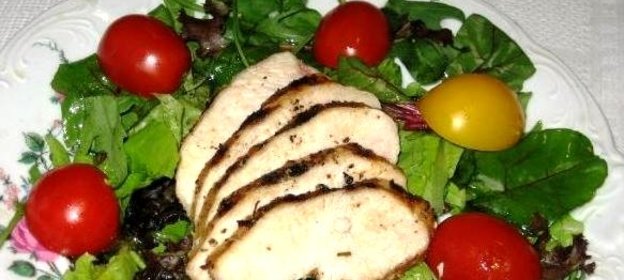 Итальянский салат с куриной грудкой